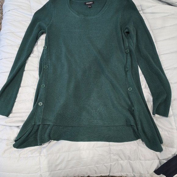 Roz & Ali Sweaters - Roz & Ali Forest Green Sweater with Button Accents